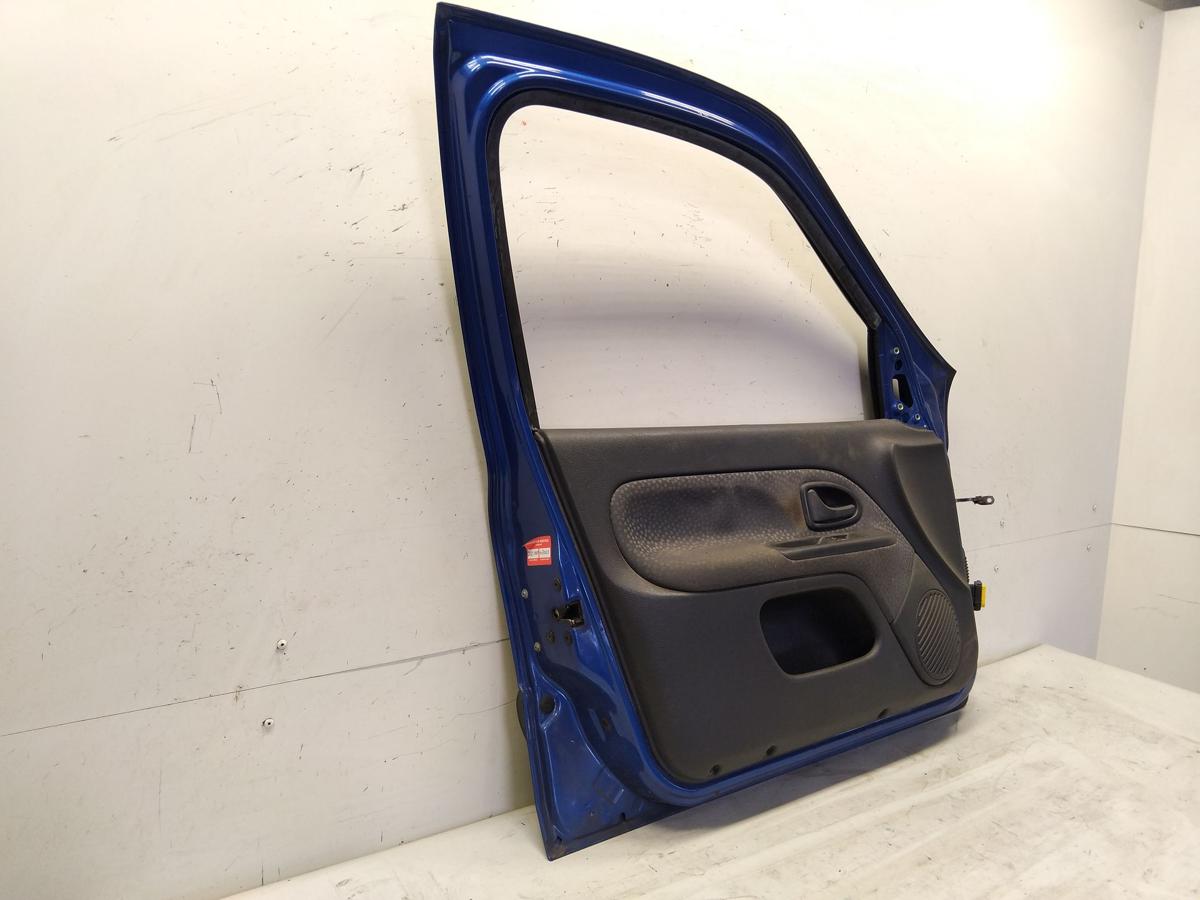 Renault Clio 2 T&uuml;r vorn links Fahrert&uuml;r 5-T&uuml;rer RNA Bleu Extreme Nacre BJ2007