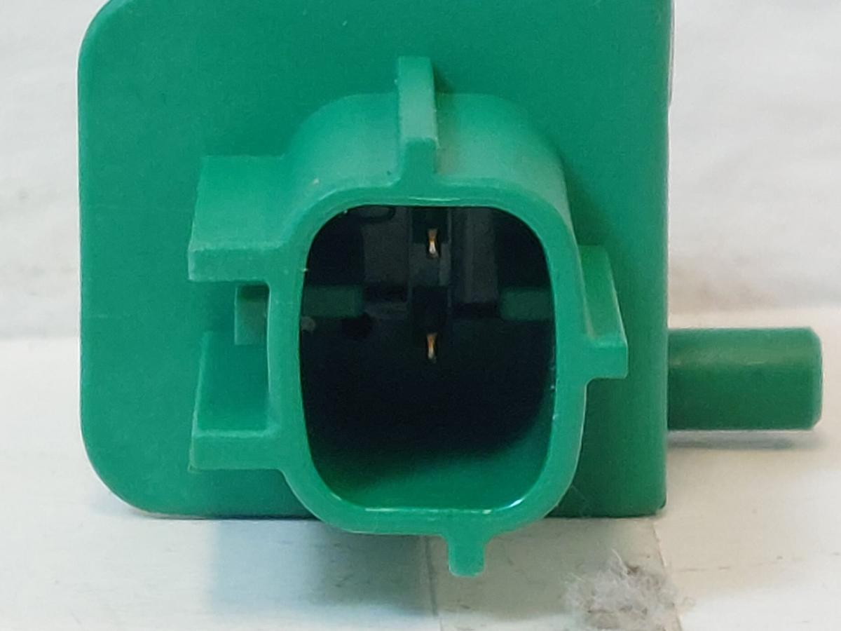 VW Golf Plus 5M Aufprallsensor hinten Airbagsensor 5M0909606 Sensor