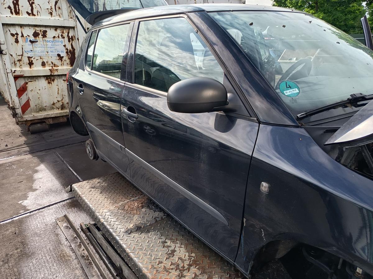 Skoda Fabia II 5J original Tür vorn rechts Beifahrer F9R Black Magic Bj 2012