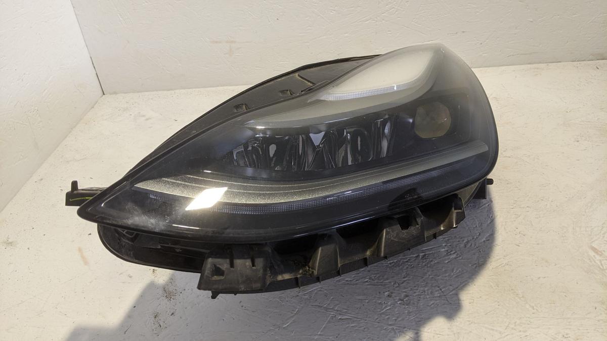 Tesla Model Y Scheinwerfer vorn links LED Hauptscheinwerfer Lampe Licht Hella