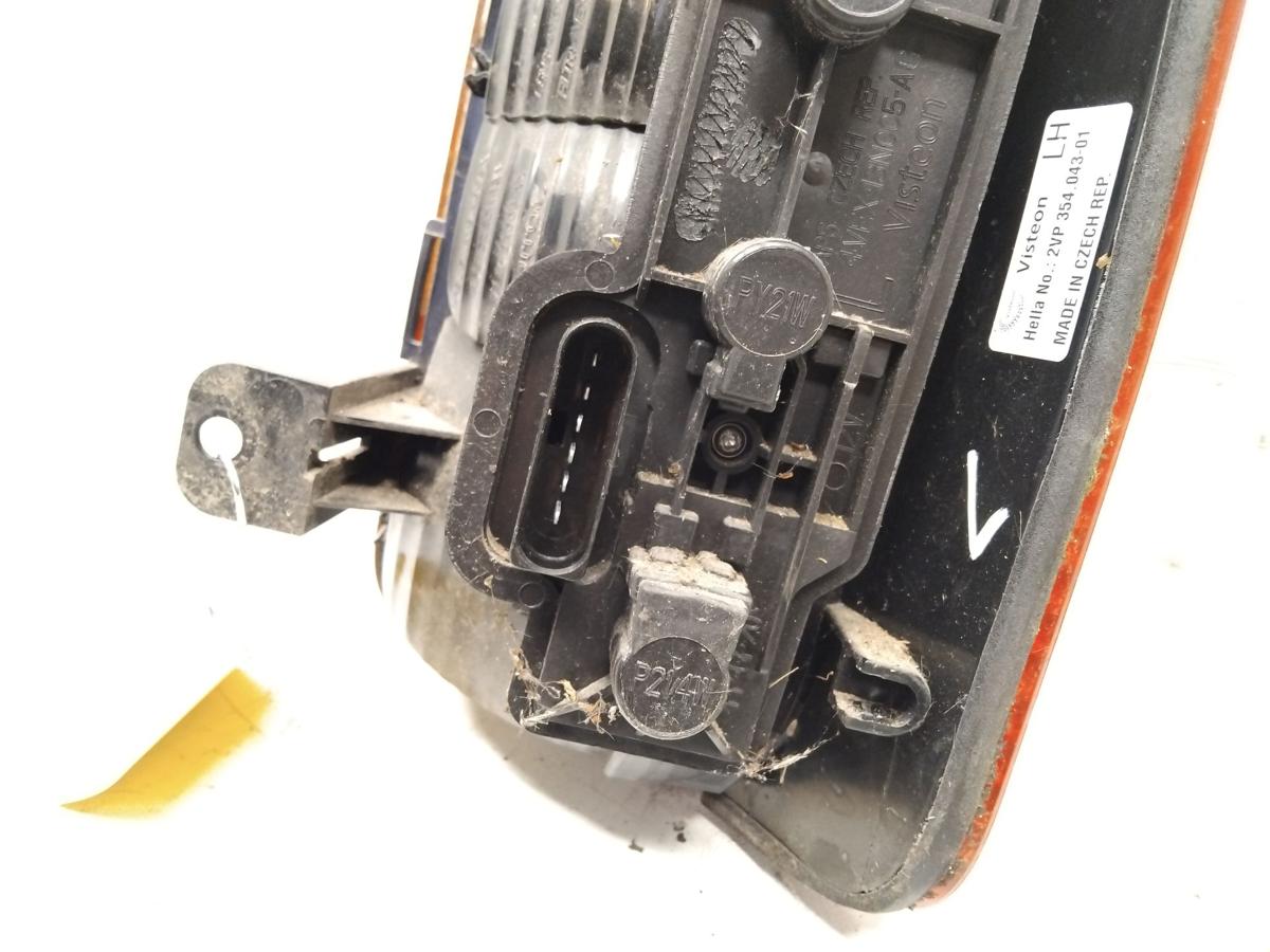 VW Caddy 2K original R&uuml;ckleuchte Schlussleuchte links Heckklappe BJ2005