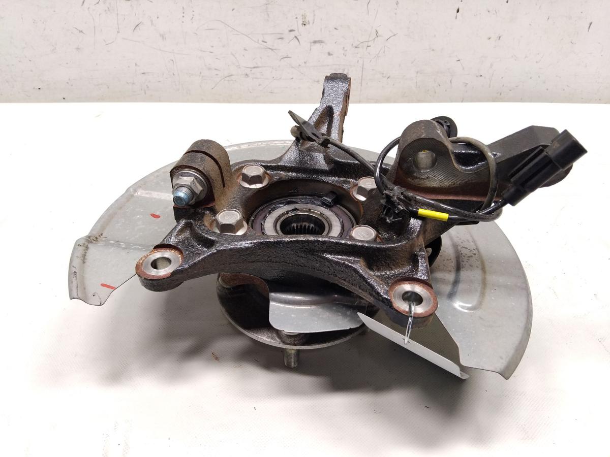 Mitsubishi Eclipse Cross original Achsschenkel Achse links vorn 2.4 72kw 4B12