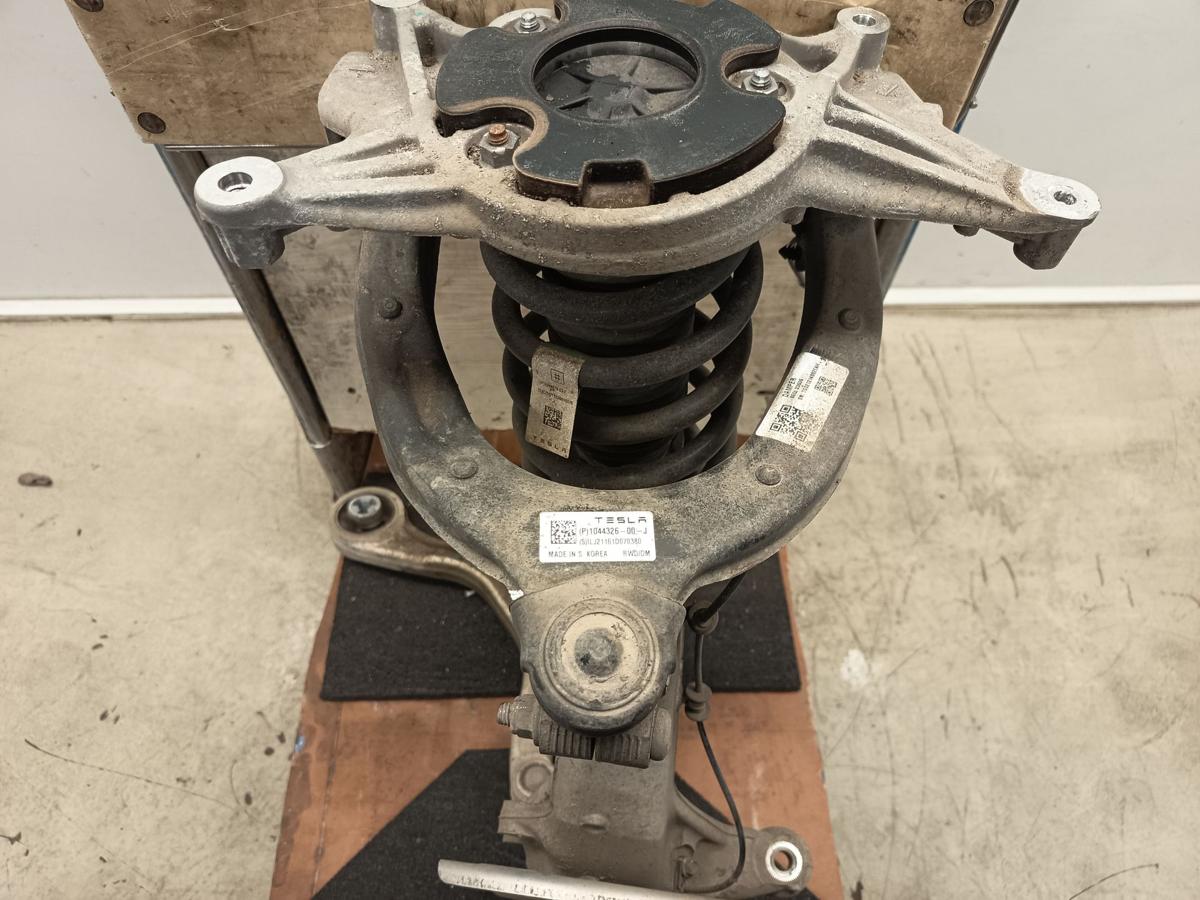 Tesla Model 3 original Federbein komplett 104432600J vorne rechts Baujahr 2021