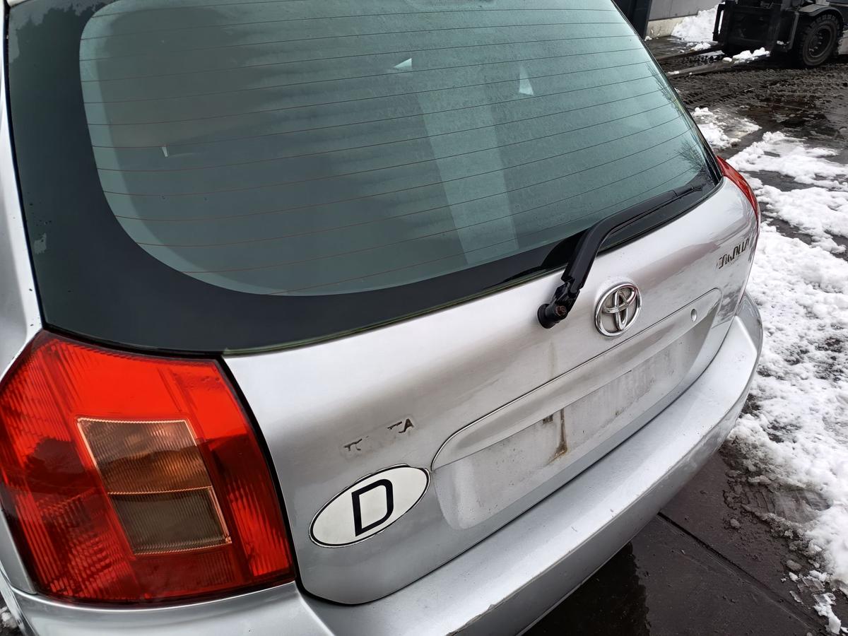 Toyota Corolla E12 original Heckklappe mit Scheibe 199 Silber Bj 2002