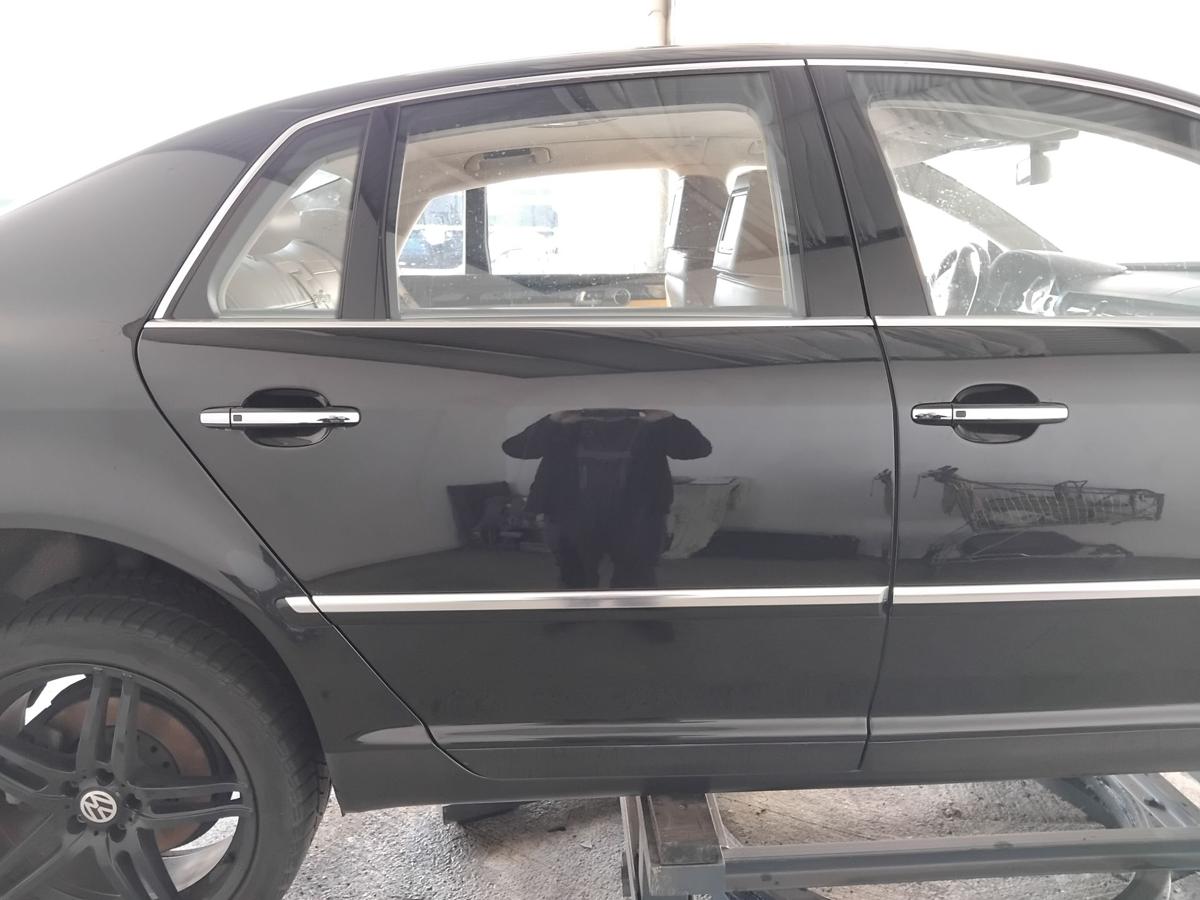 VW Phaeton GP1 T&uuml;r hinten rechts tarantellaschwarzmetallic LR9V BJ2007