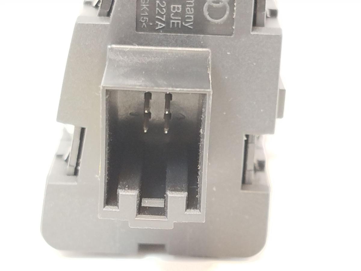 Audi A6 4F Taster Schalter Öffner Handschuhfach Handschuhkasten elektr MMI