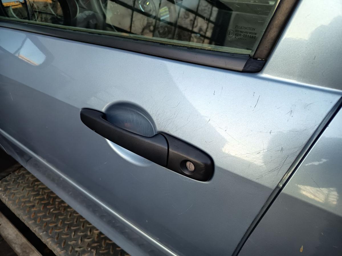 Mazda 2 original T&uuml;r vorn links Fahrer 27P Arktikblau Bj 2004