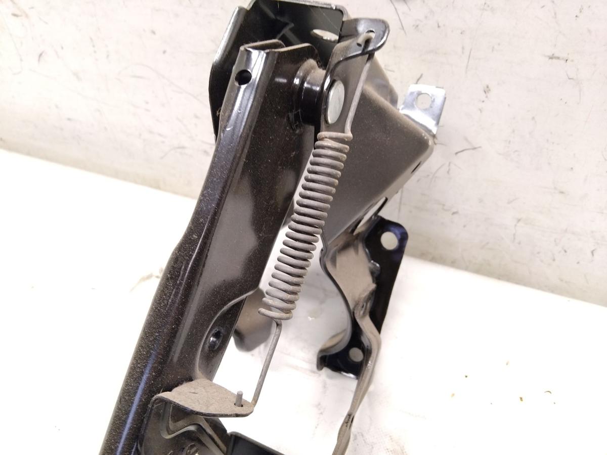 Mercedes Vito 111CDI 447 original Bremspedal mit Lagerbock Bj.2014