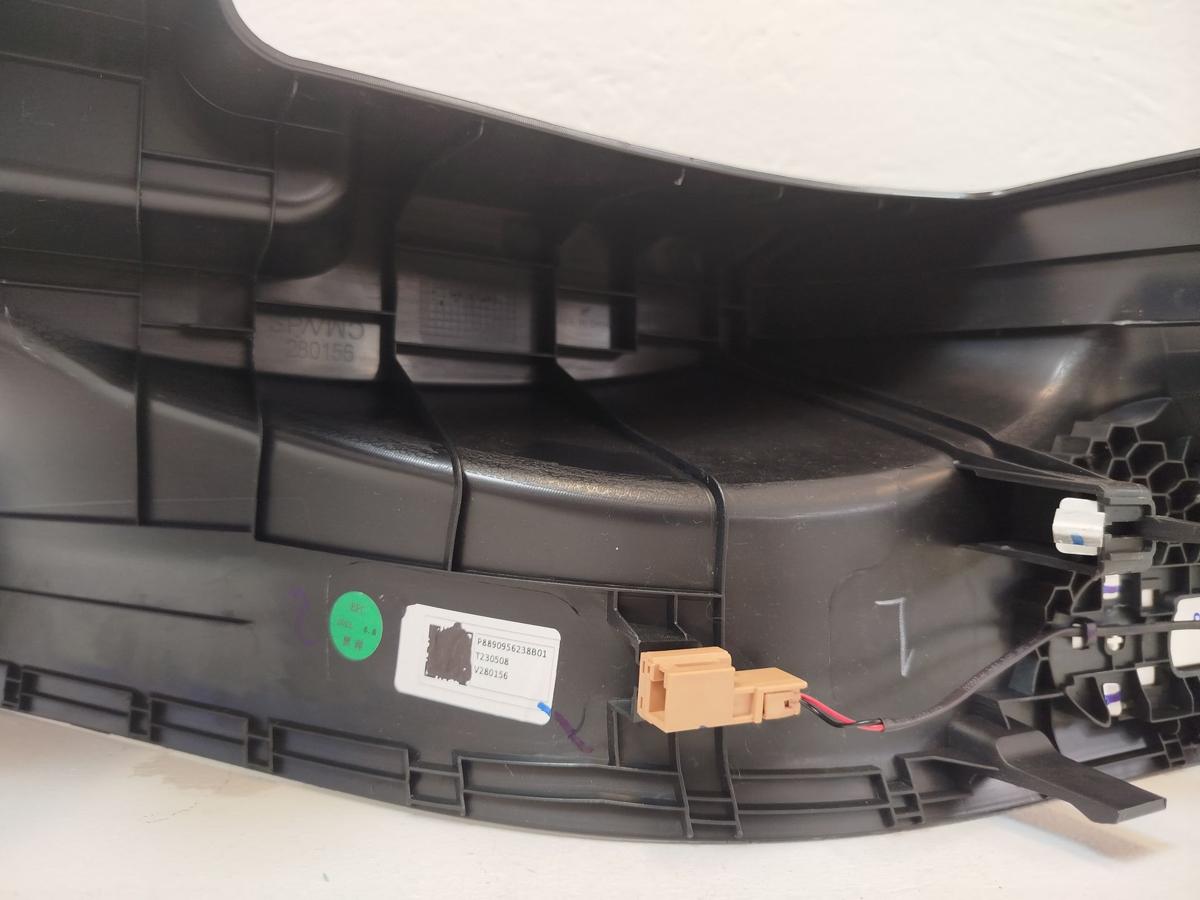 Smart #1 HX11 Pulse Verkleidung Einstieg hinten links mit beleuchteter Leiste