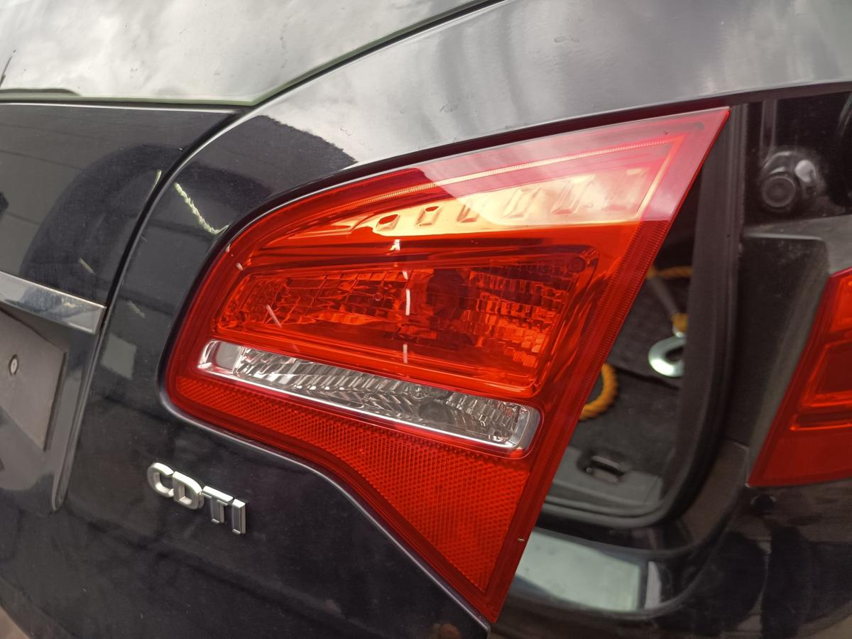 Opel Meriva B original R&uuml;ckleuchte rechts innen Heck Schlusslicht Bj 2012
