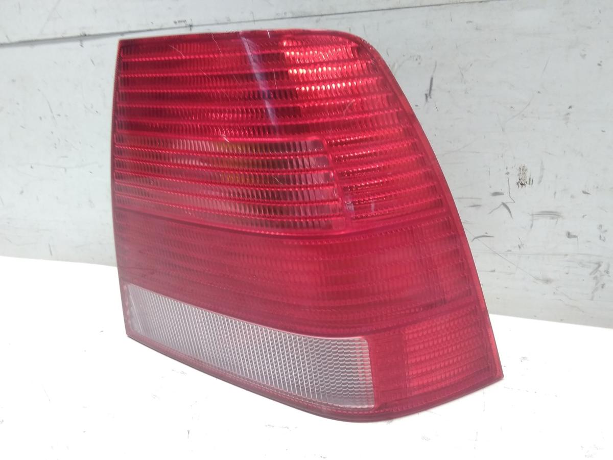 VW Bora Limo 1J original R&uuml;ckleuchte Heckleuchte Schlussleuchte rechts BJ2000