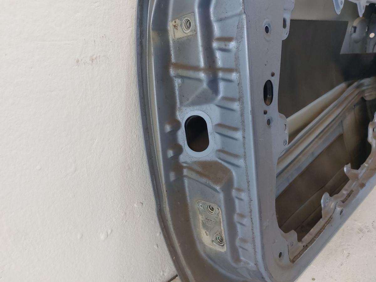VW Passat 3B Beifahrertür Tür Autotür vorn rechts Rohbau LL5Y Nebioblau Met