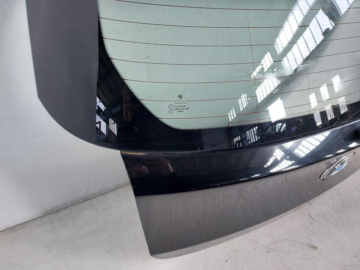 BMW 1er E87 LCI Heckklappe mit Heckscheibe 5 t&uuml;r Kofferklappe 668 schwarz II