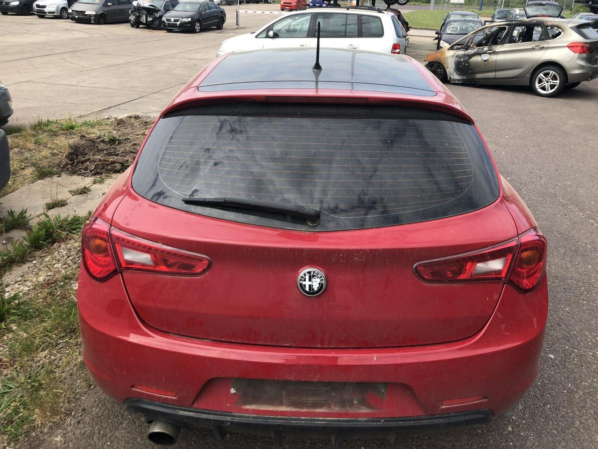 Heckklappe mit Heckscheibe VR289 Rosso Kofferklappe Alfa Romeo Giulietta 940