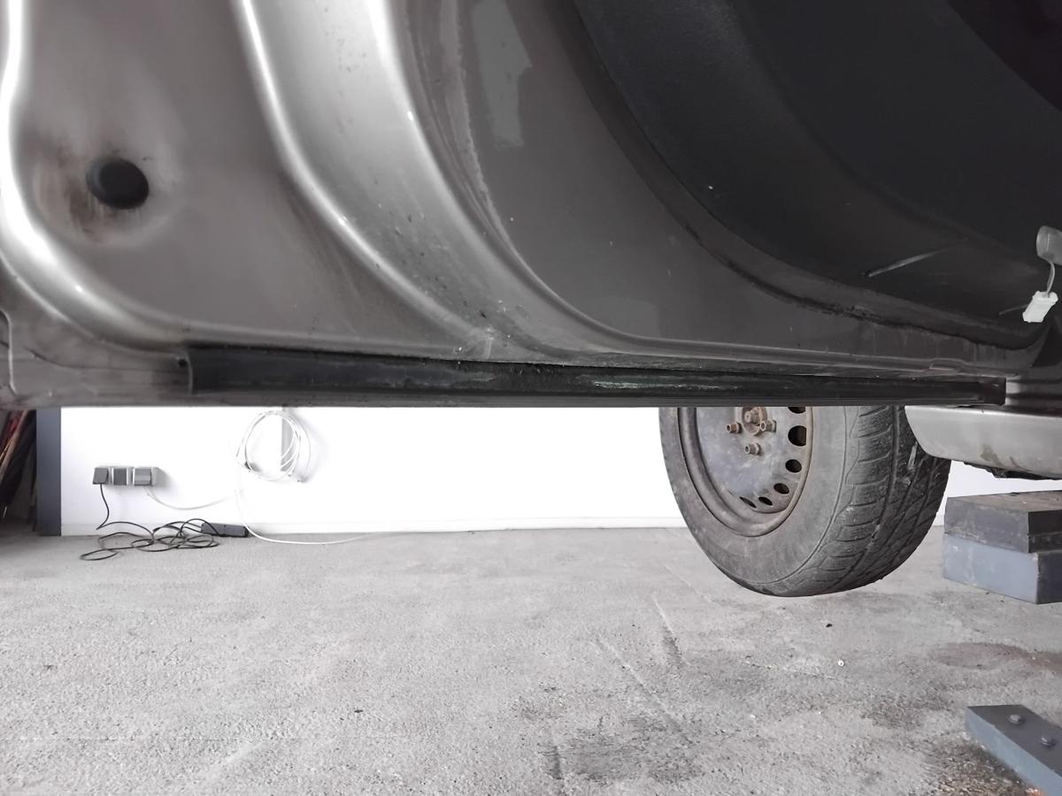 Renault Megane 3 T&uuml;r vorn links Fahrert&uuml;r TEHNK Beige Cendre Nacrec 5t&uuml;rig BJ08