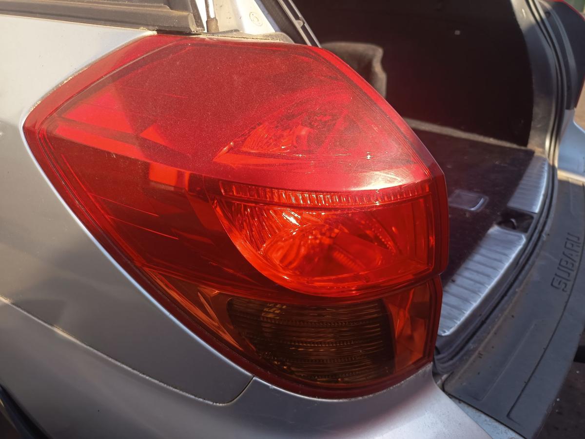 Subaru Legacy Kombi original R&uuml;ckleuchte links Heckschlusslicht Bj 2005