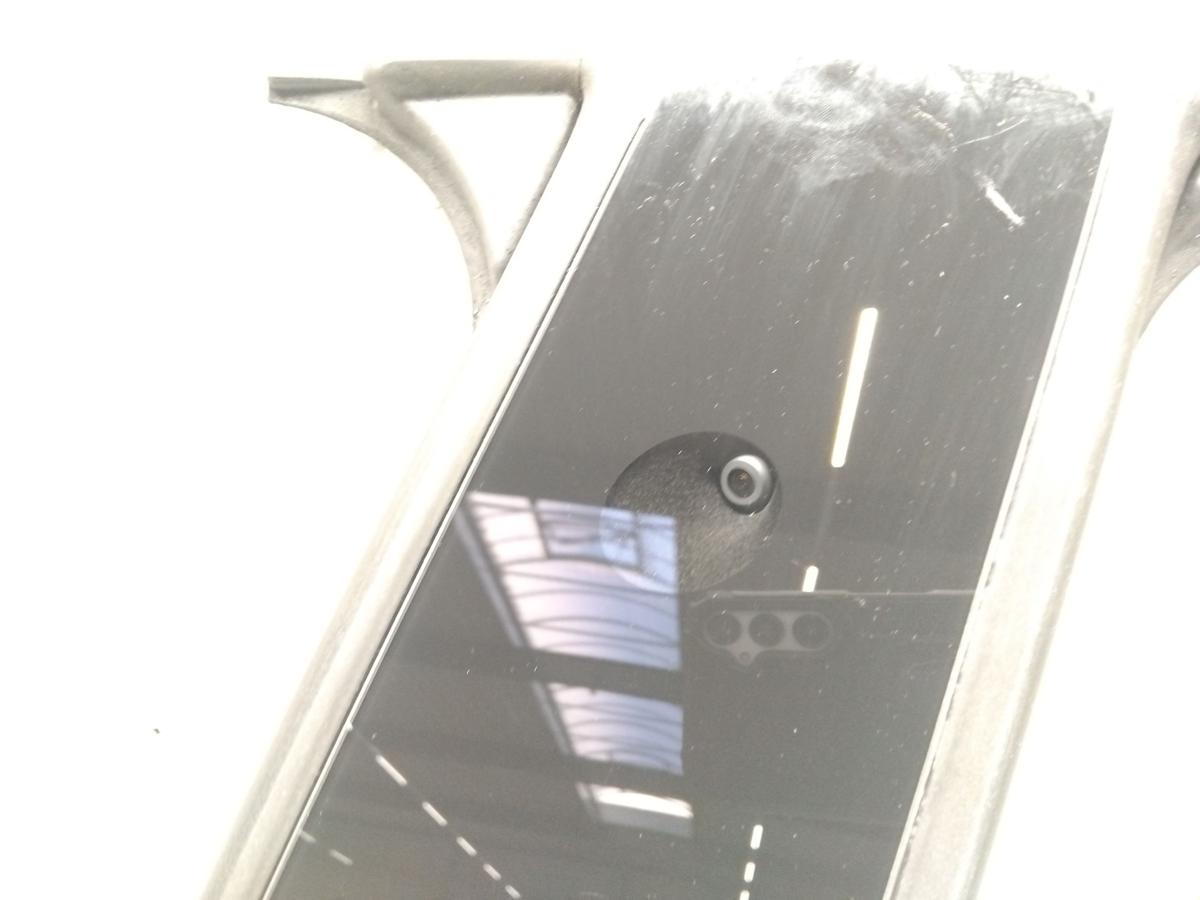 Tesla Model Y original Blende B-S&auml;ule links mit Kamera BJ2023