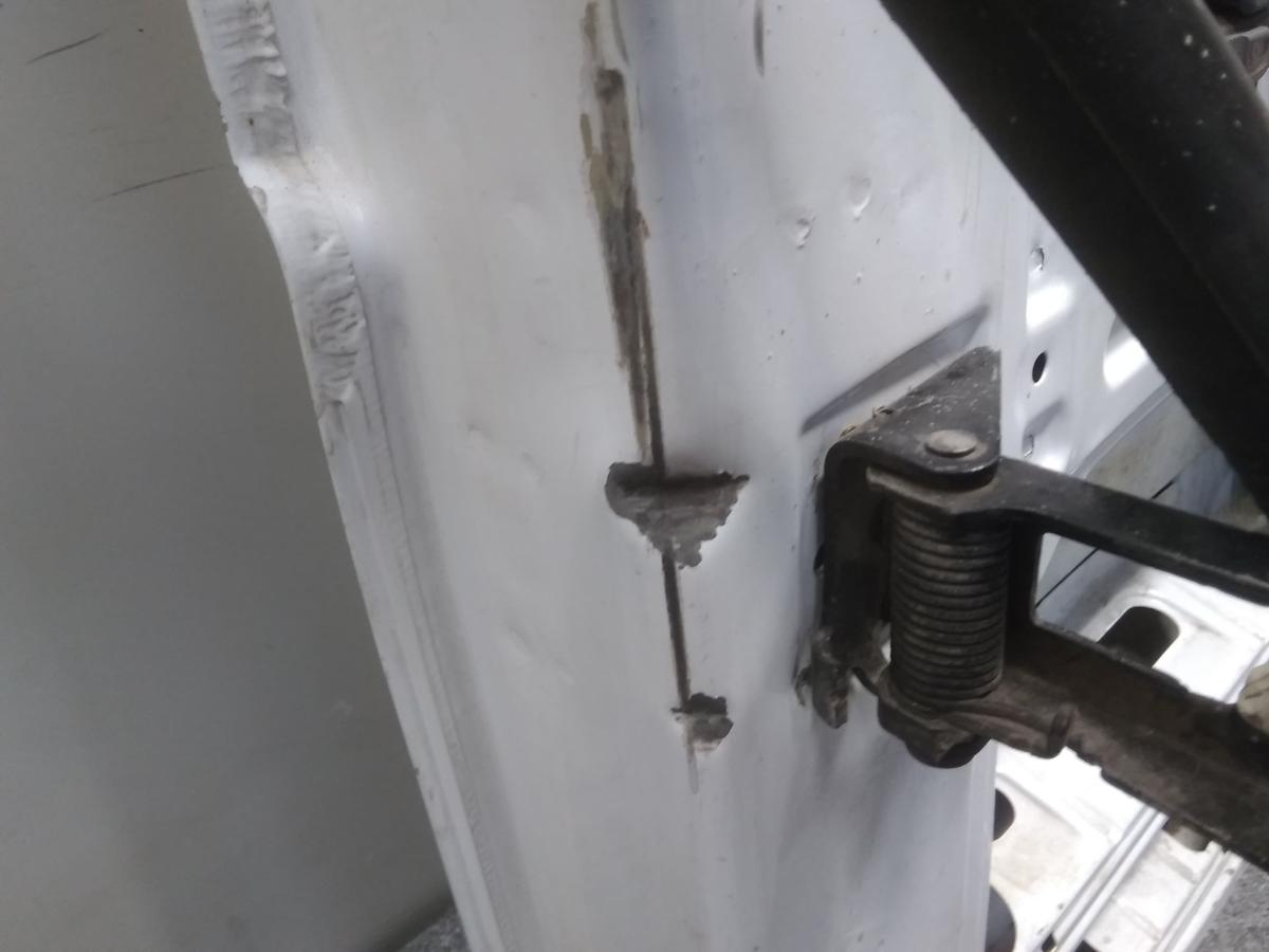 Mercedes Sprinter 906 Hecktür Heckflügeltür rechts Hochdach beschädigt Bj.2015