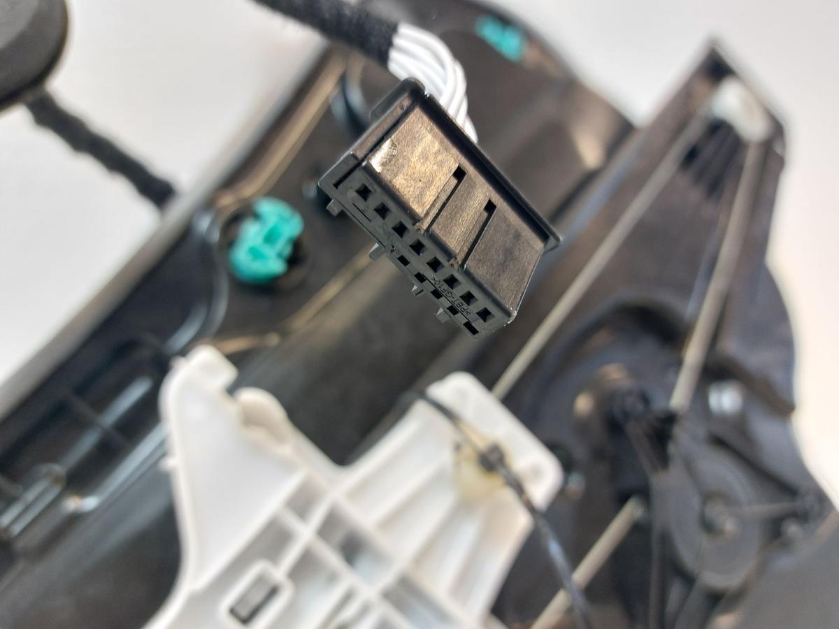 VW Golf 8 VIII CD Variant Fensterheber hinten rechts Kombi