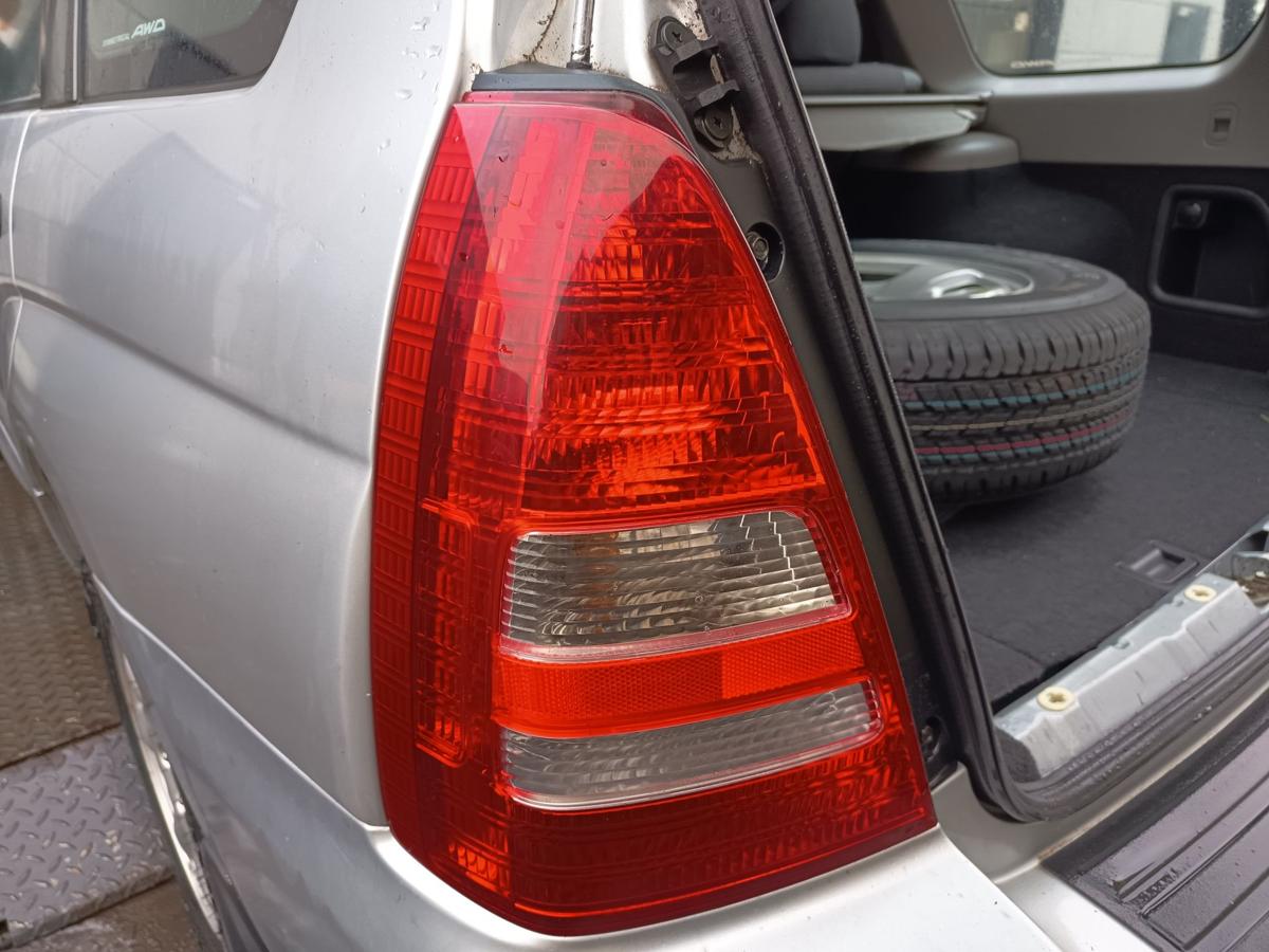 Subaru Forester SG original R&uuml;ckleuchte links vor Facelift Baujahr 2005