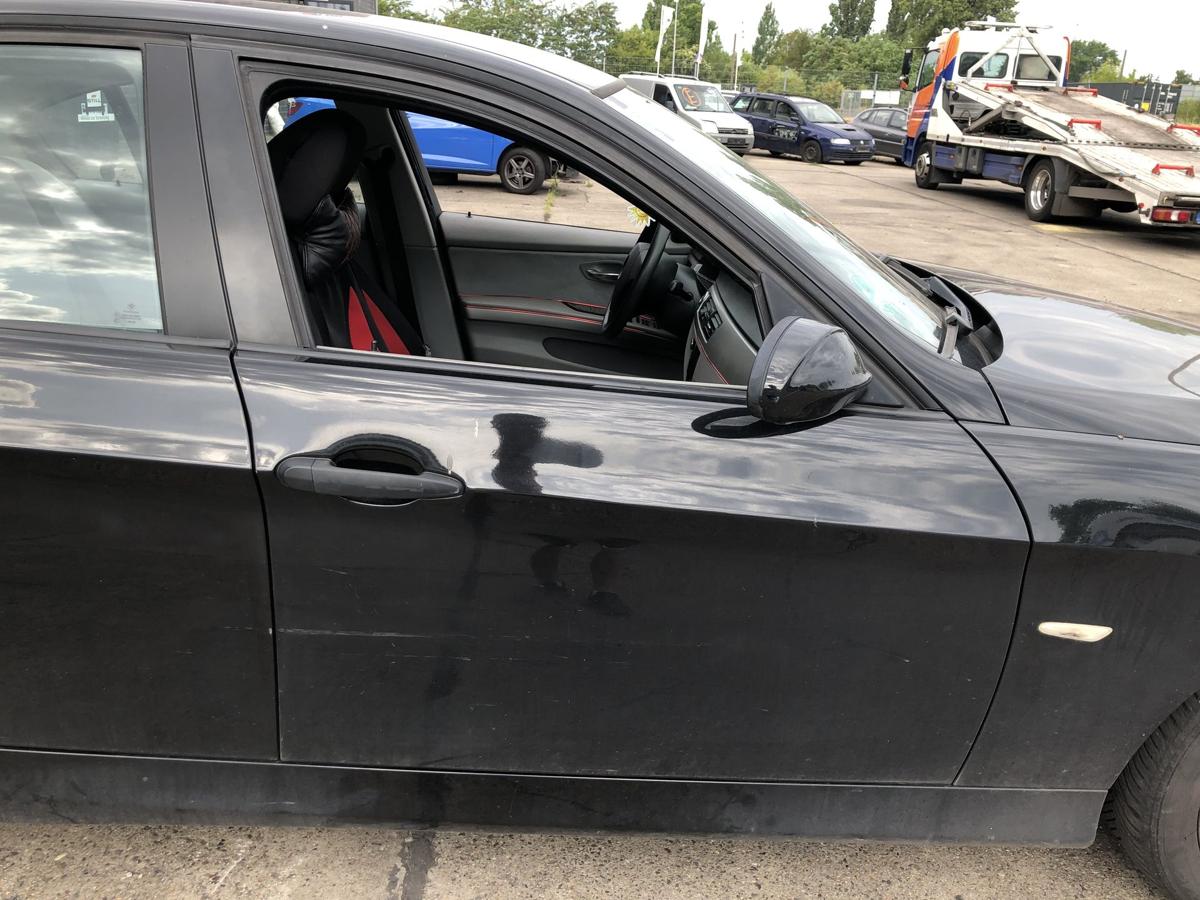 BMW 3er E90 E91 Tür vorn rechts Beifahrertür Rohbau Beschädigt schwarz II 668