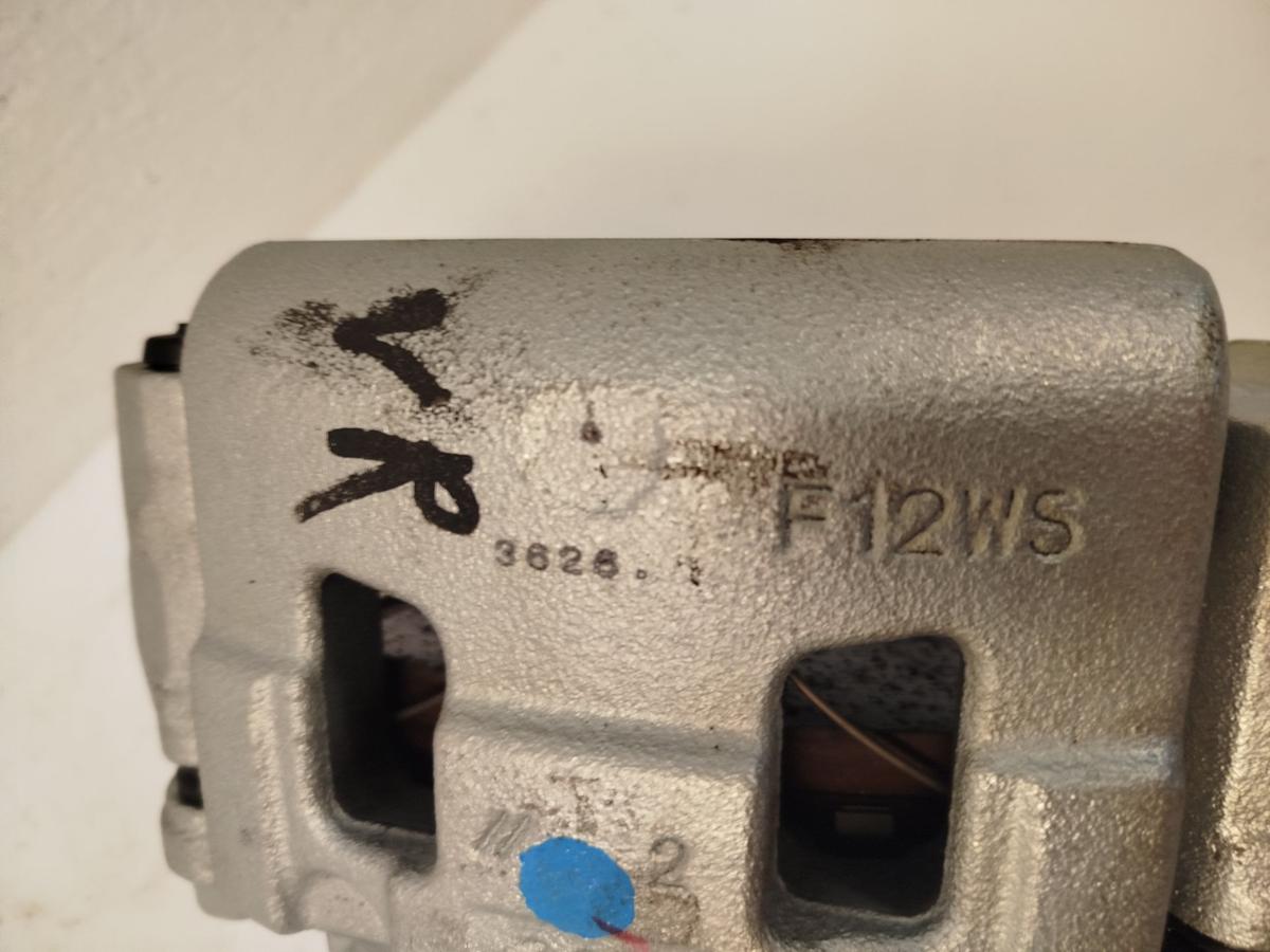 Mitsubishi Eclipse Cross GK0 ab21 Bremssattel Bremszange vorn rechts Sattel