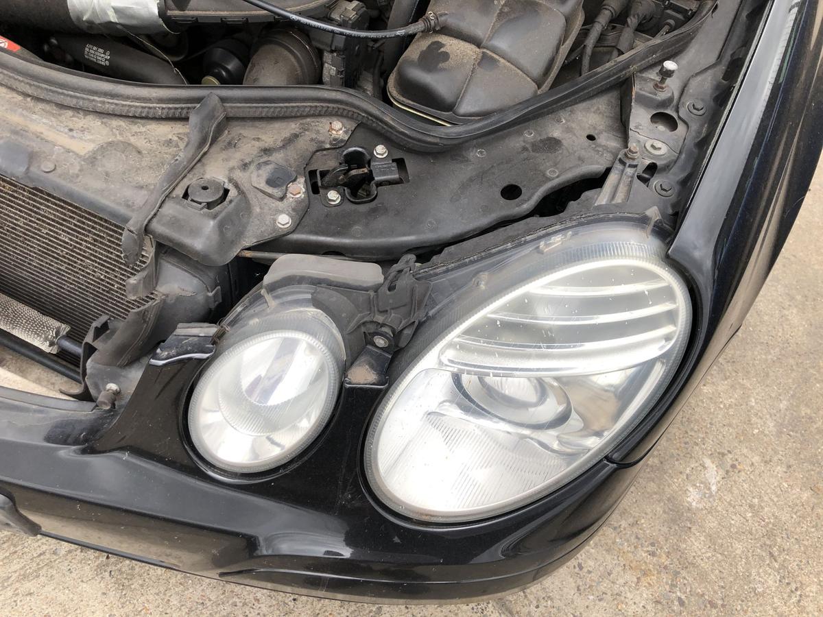 Mercedes E Klasse 211 Mopf Scheinwerfer links Hauptscheinwerfer Halogen ab 2006