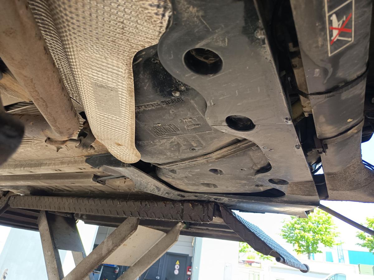 Peugeot 308 GTI original Kraftstoffbeh&auml;lter Tank Benzin Bj 2011