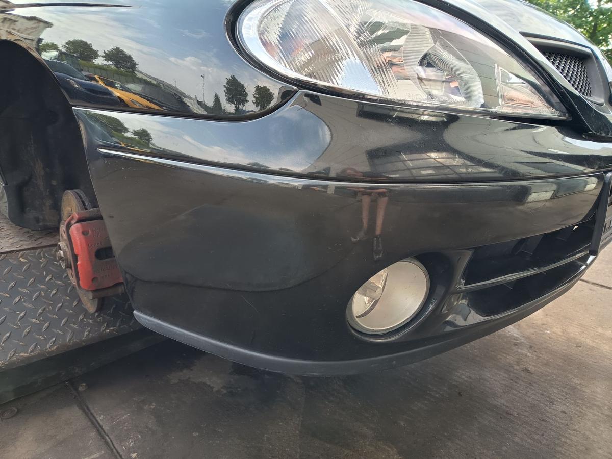 Renault Megane I Cabrio original Sto&szlig;stange vorne MV676 Noire Nacre Bj 1999