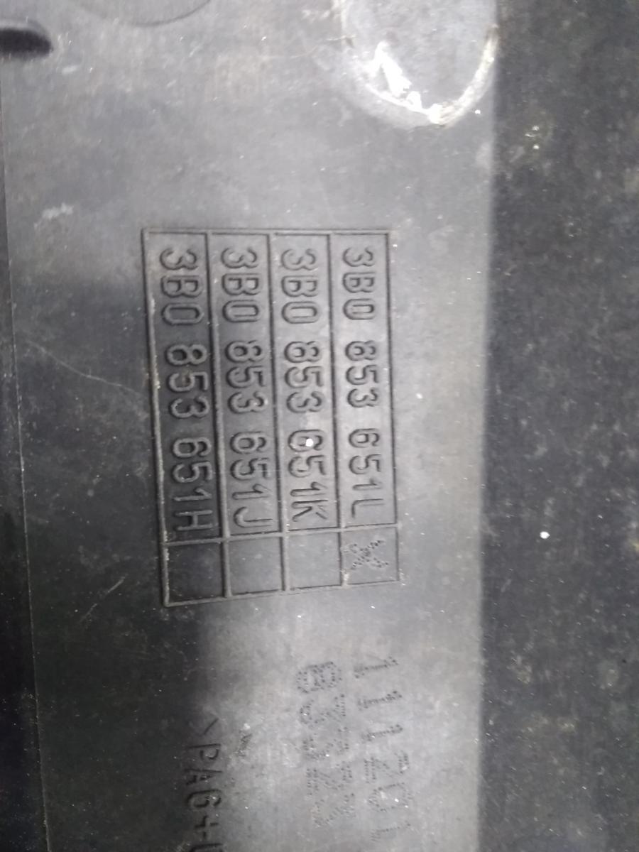 VW Passat 3BG Variant Grill Kühlergrill 3B0853651L Chrom schwarz BJ2002