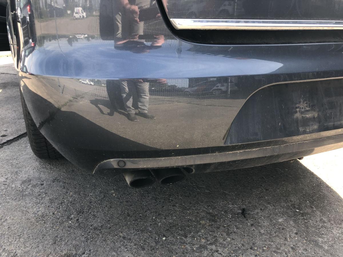Skoda Superb 2 Typ 3T Sto&szlig;f&auml;nger hinten Hecksch&uuml;rze mit PDC Limo LF8J grau