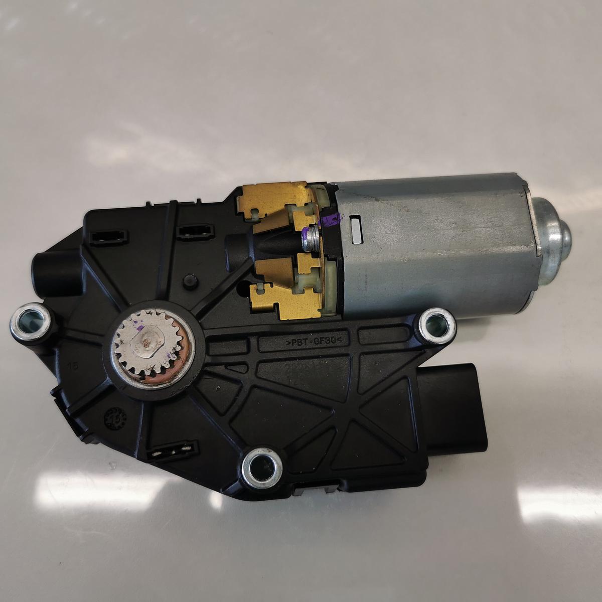 Hyundai i40 CW Motor Panoramadach Schiebedach 81671-3Z000G