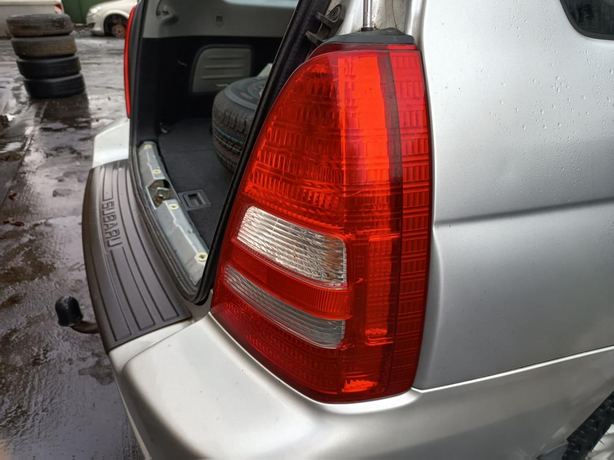 Subaru Forester SG original R&uuml;ckleuchte rechts vor Facelift Baujahr 2005