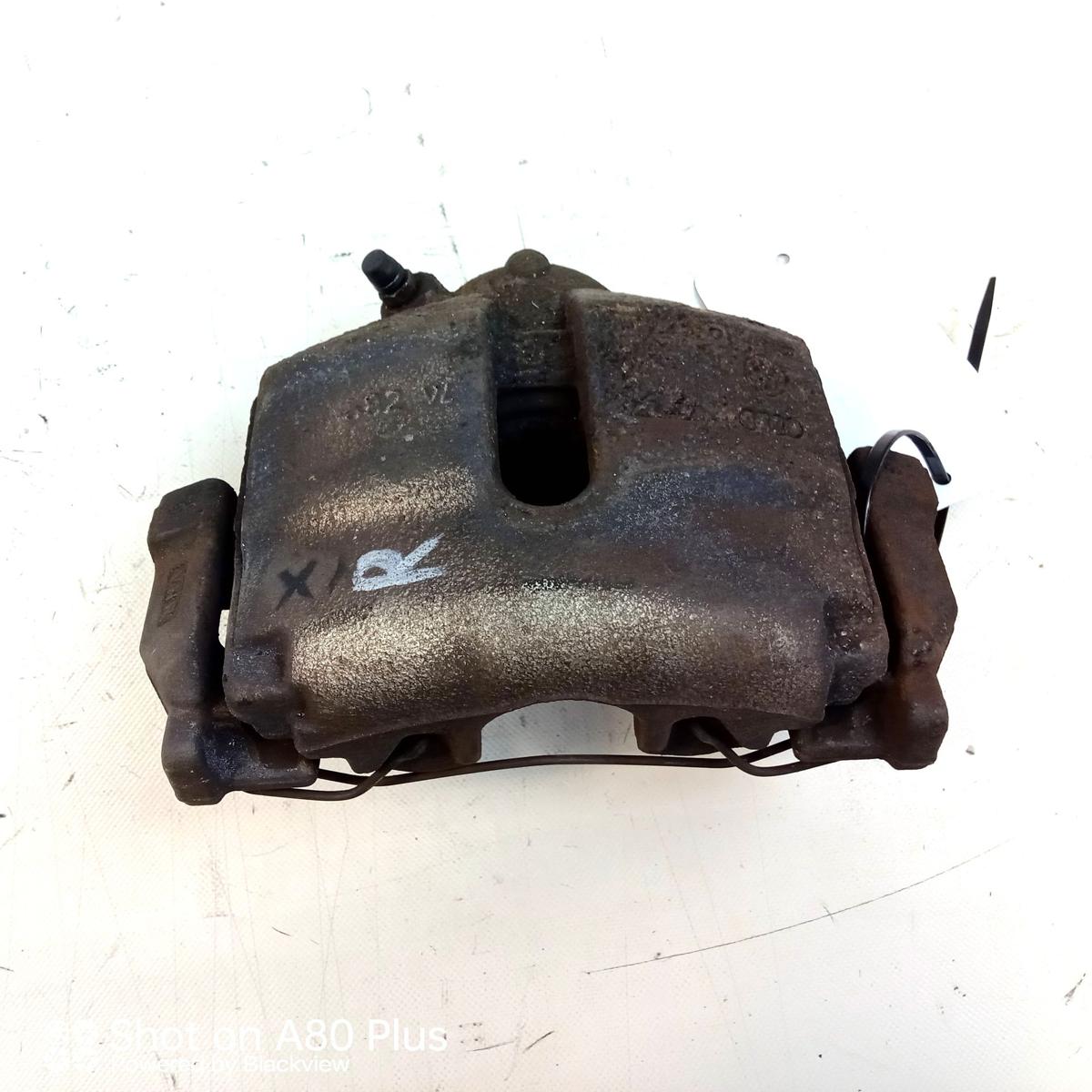 Audi A3 8P Quattro original Bremssattel Vorderachse rechts 312x25mm Bj.2010