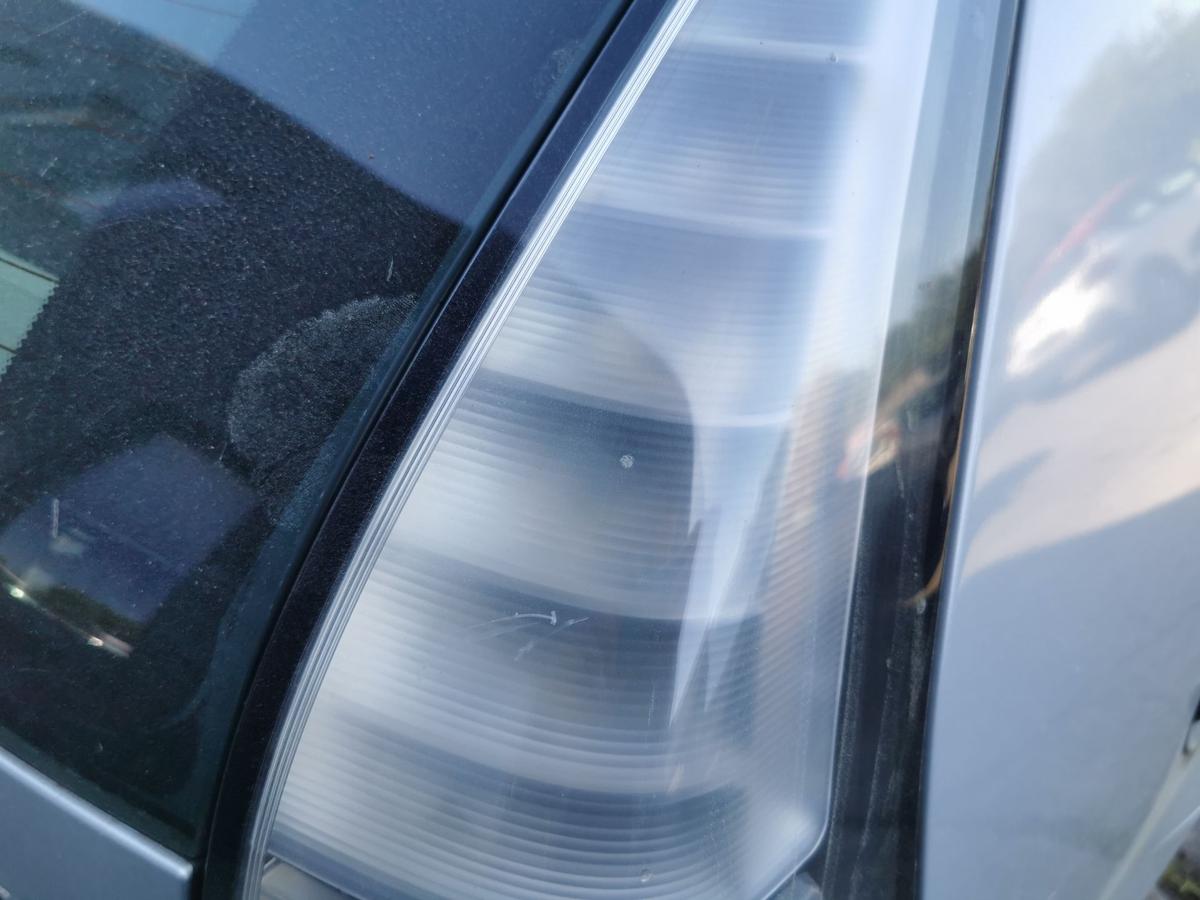 Saab 9-3 YS3 Kombi R&uuml;ckleuchte Schlussleuchte R&uuml;cklicht hinten rechts ab Bj 2007