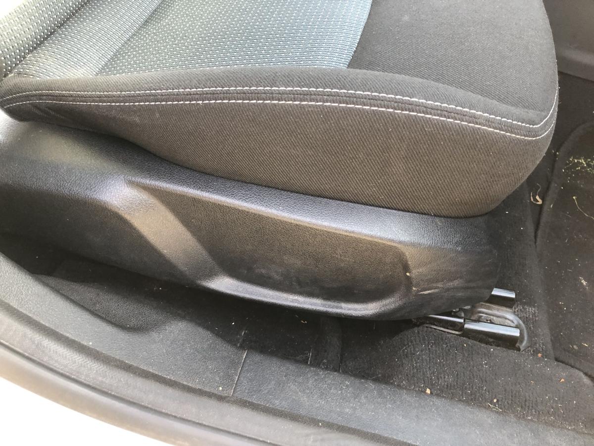 Ford Mondeo MK4 BA7 Turnier Sitz vorn rechts Stoffsitz Autositz mit Heizung