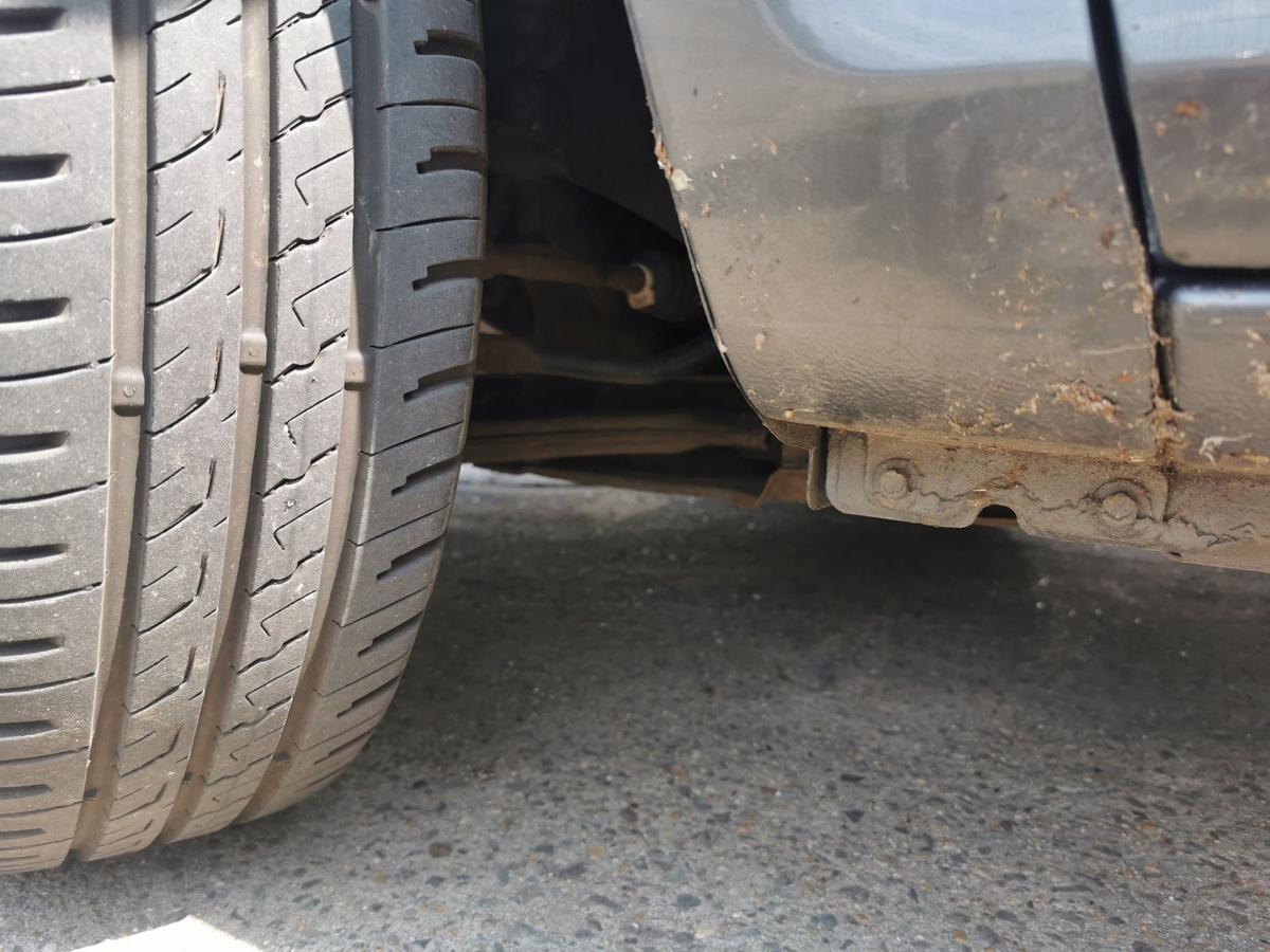Opel Corsa D Kotflügel Fender Seitenwand vorn links Z177 Karbongraumetallic