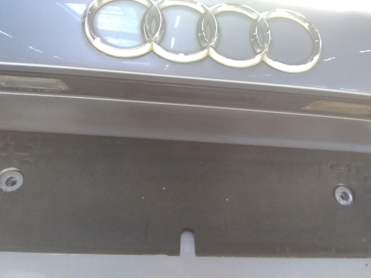 Audi A3 8P original Heckklappe mit Heckscheibe 3-Türer LY7H-Akoyasilbermet. mit Mängeln