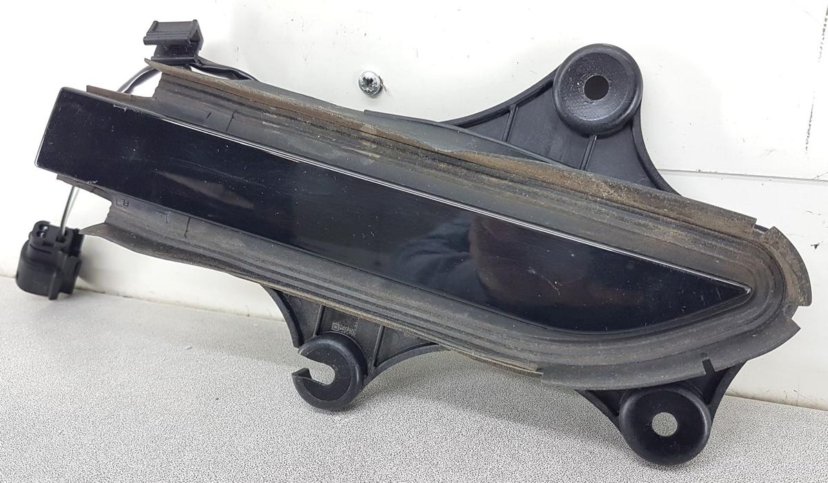 Tesla Model X T&uuml;rgriff vorn links in schwarz Bj2022 Model ab Bj2021 Taster