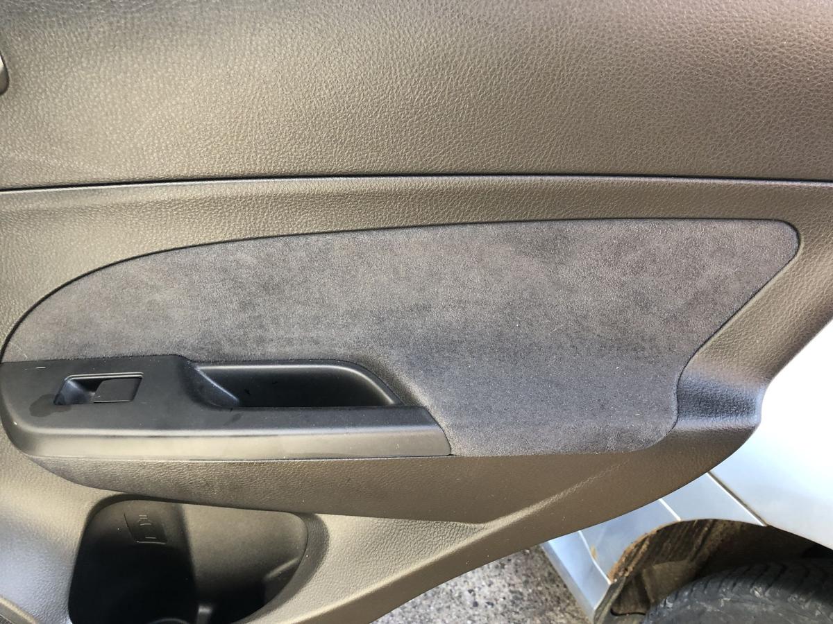 Suzuki Swift NZ T&uuml;rverkleidung T&uuml;r hinten rechts Fond EFH Alcantara Microfaser