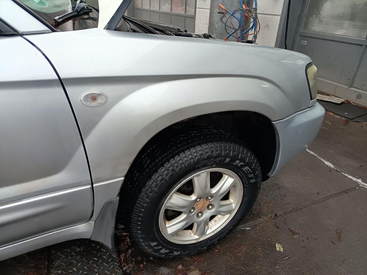 Subaru Forester SG original Kotfl&uuml;gel rechts 01G Silber vor Facelift Bj 2005