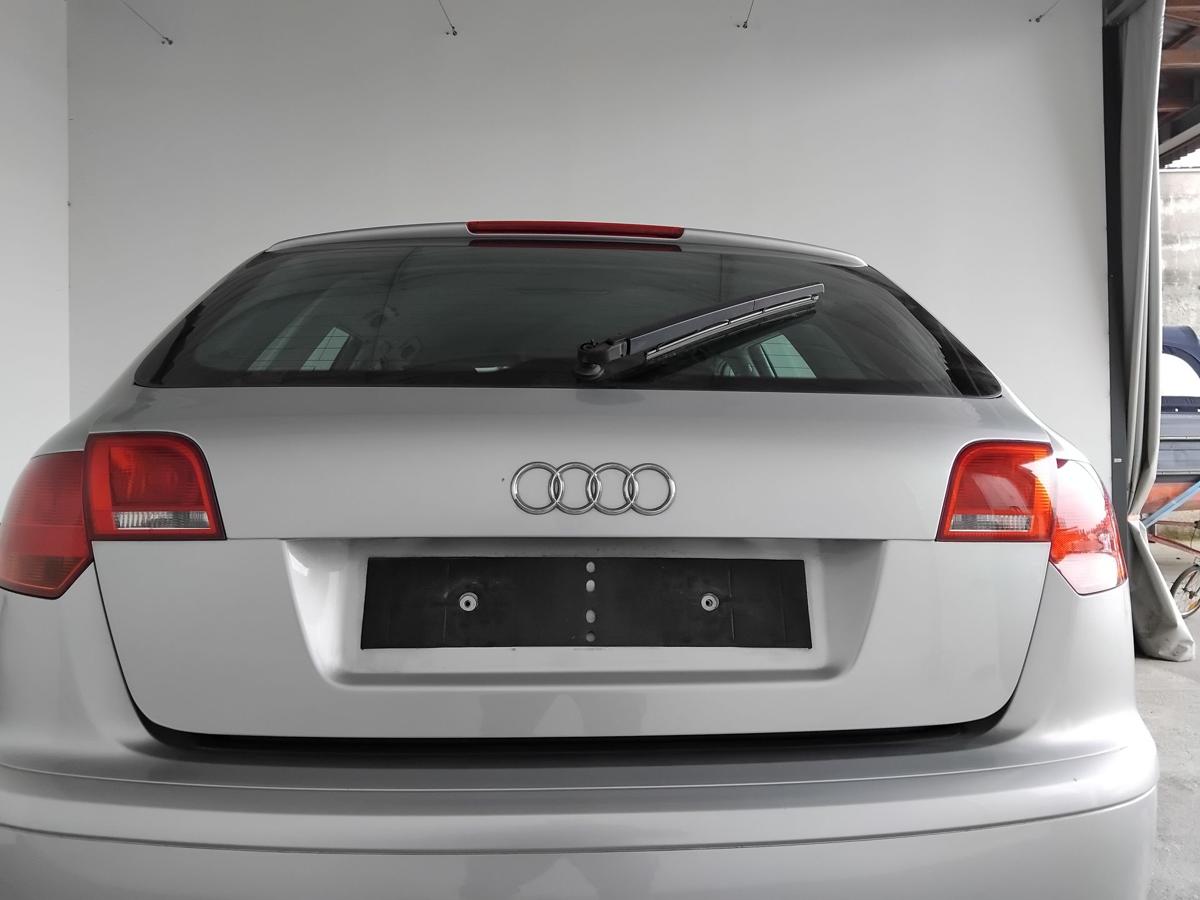 Audi A3 8P Sportback Heckklappe lichtsilber LY7W mit Heckscheibe 5 Türer BJ2006