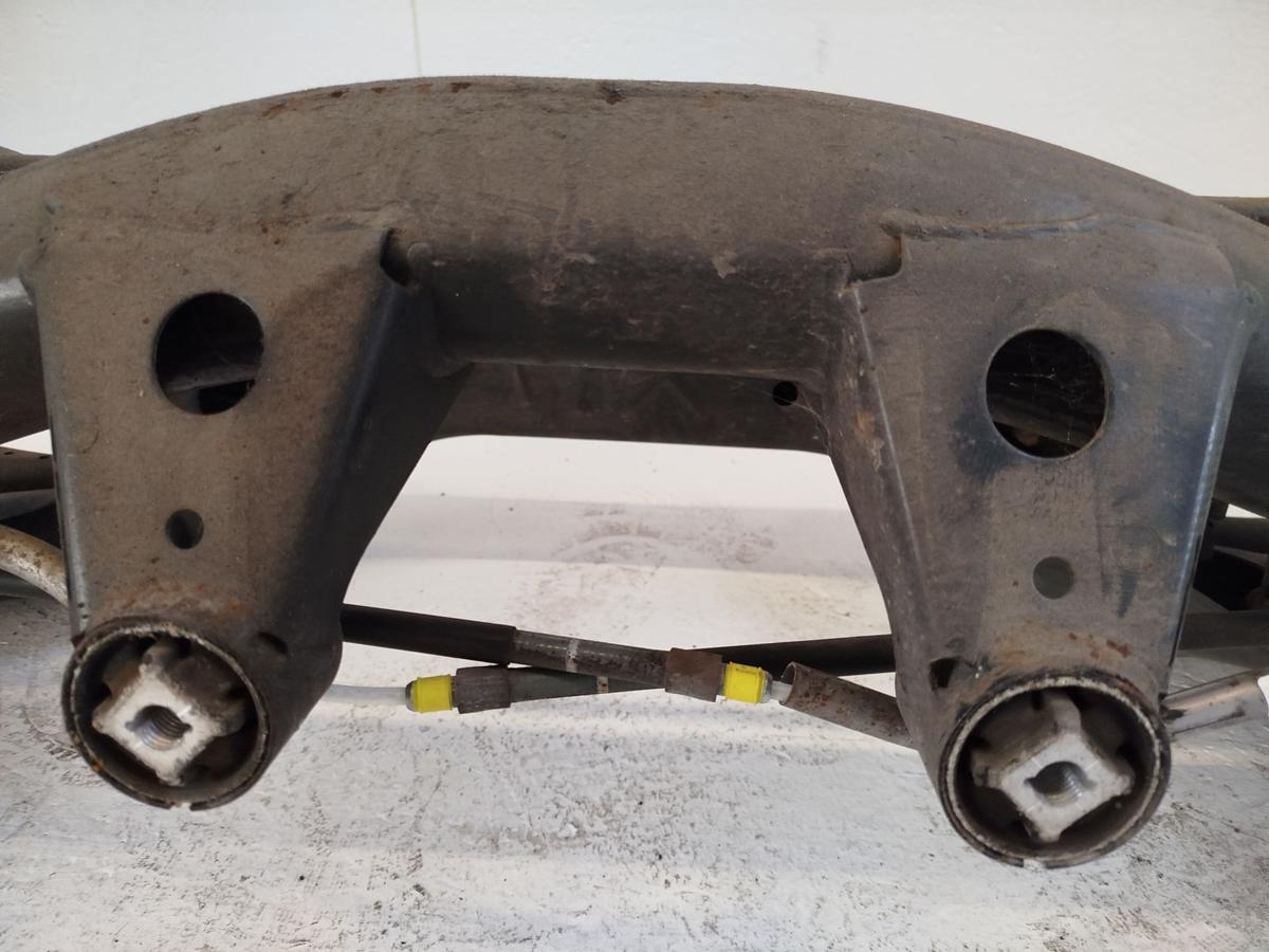 BMW 1er F20 Hinterachse Achstr&auml;ger Hinterachstr&auml;ger mit diversen Lenkern Achse