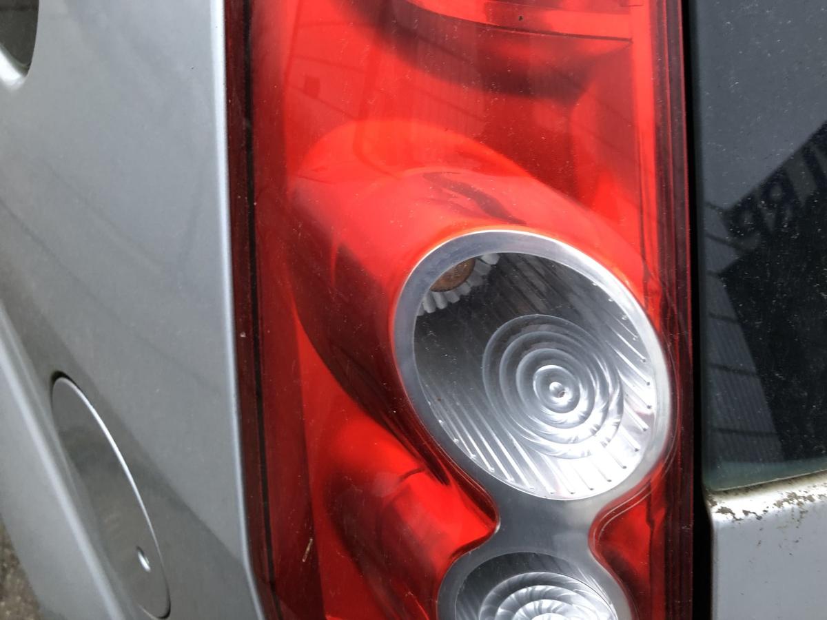 Ford Fiesta JD3 JH1 ab05 R&uuml;ckleuchte links 5t&uuml;rer R&uuml;cklicht R&uuml;ckscheinwerfer