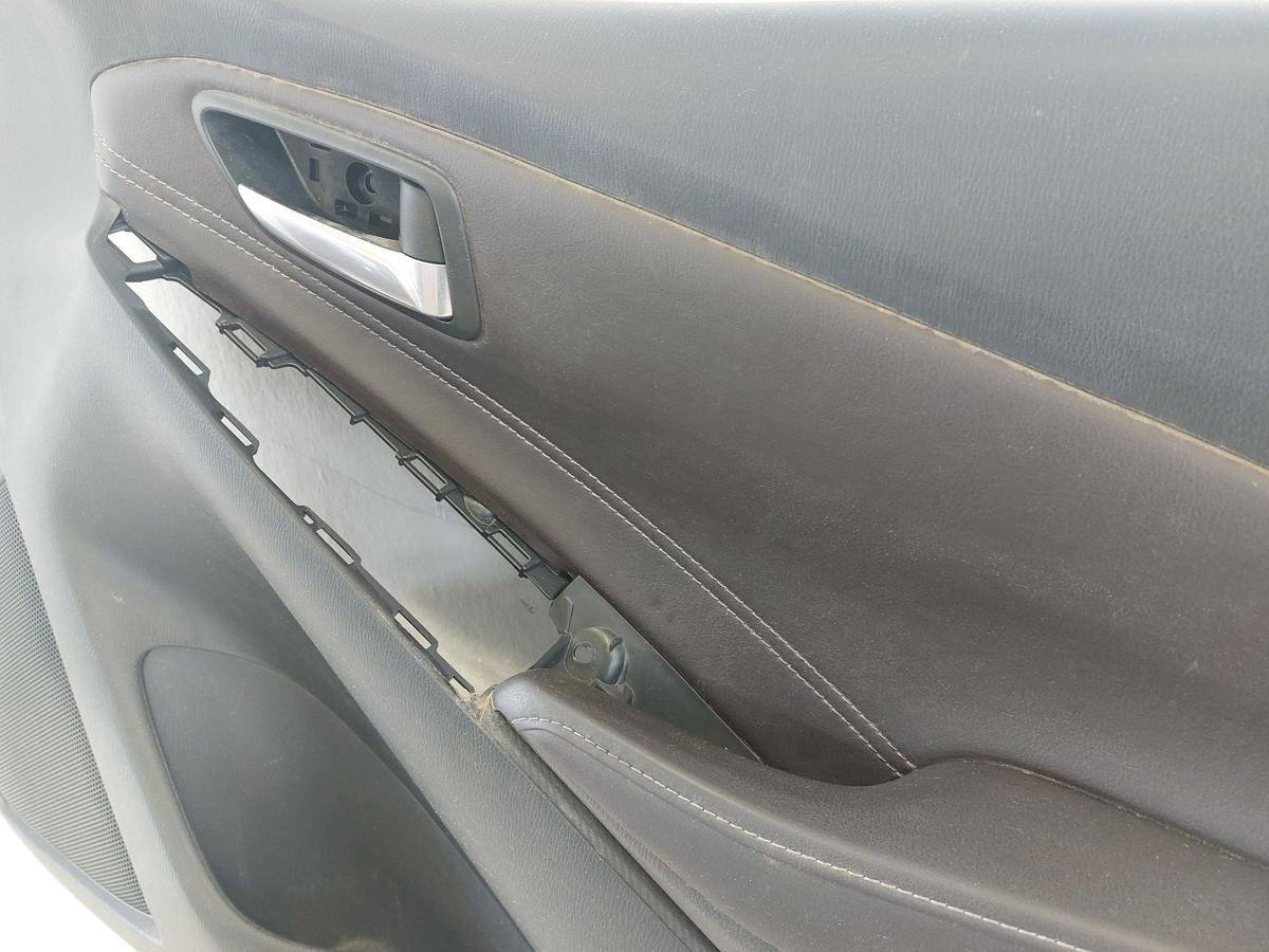 Mazda 2 Typ DJ T&uuml;rverkleidung vorn rechts Innenverkleidung T&uuml;r mit Kunstleder