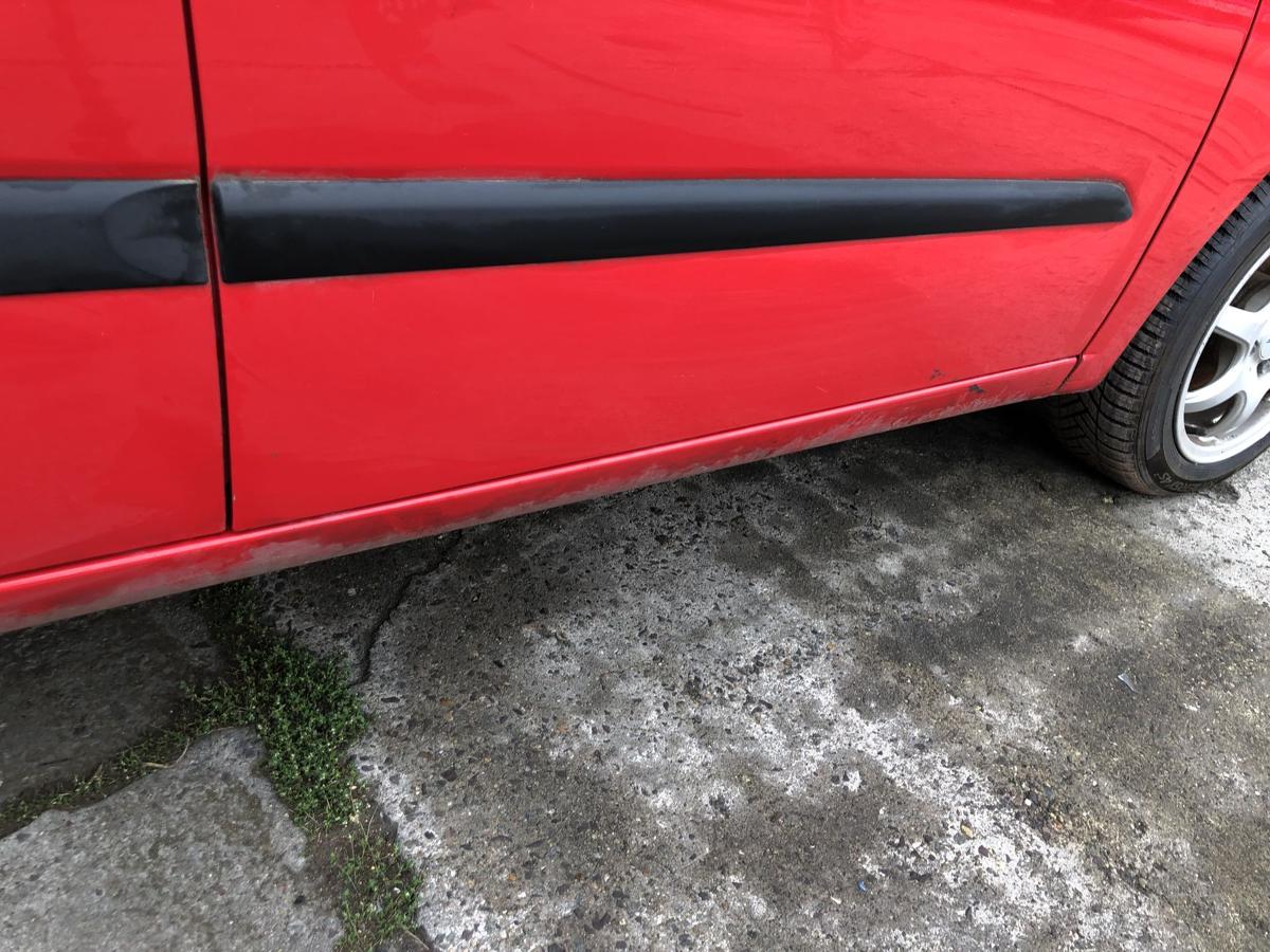 Hyundai i10 PA Tür vorn rechts Beifahrertür im Rohbau H4 Electric Red