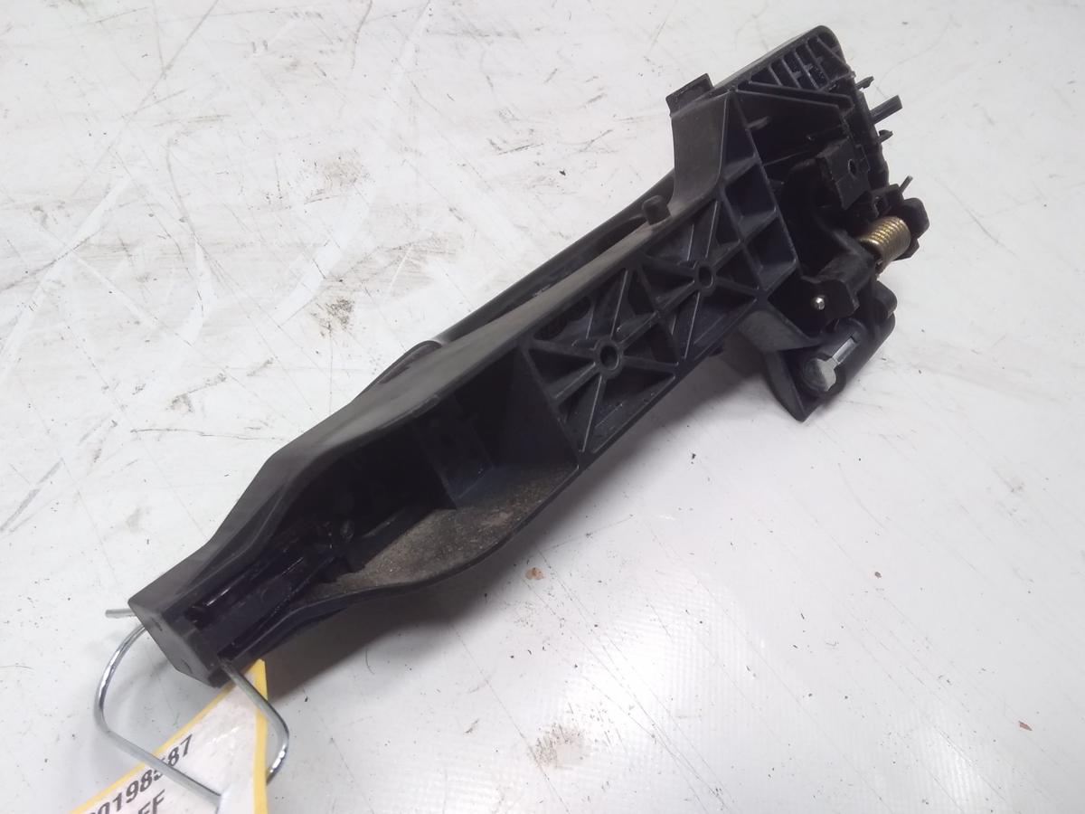 Hyundai i30 Kombi GD original Aussent&uuml;rgriff vorn rechts inkl.Tr&auml;ger BJ2015 Phantom Black