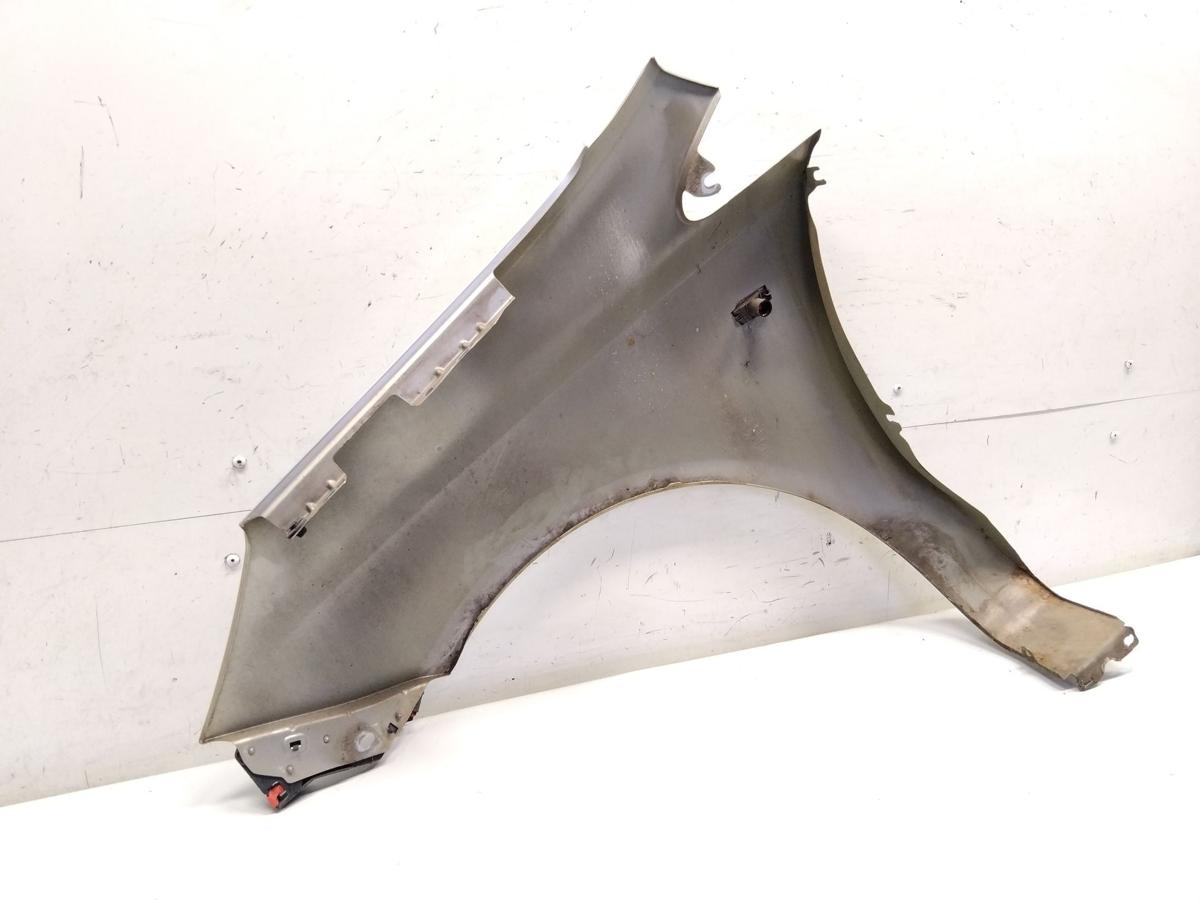 Opel Corsa D original Kotflügel vorn rechts champagnersilber Z40M Bj.2006