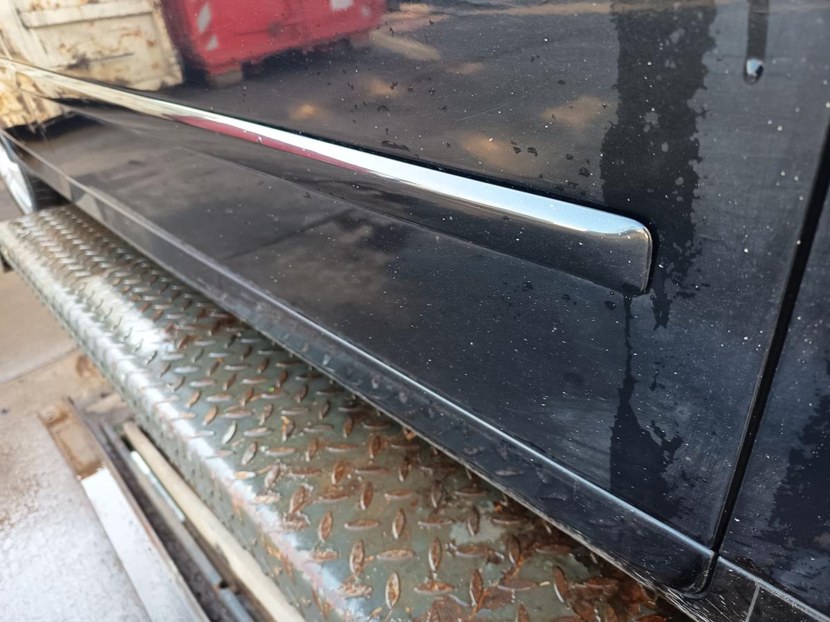 Audi A4 B7 Avant original T&uuml;r vorn rechts Beifahrer Z9Y Phantomschwarz Bj 2006