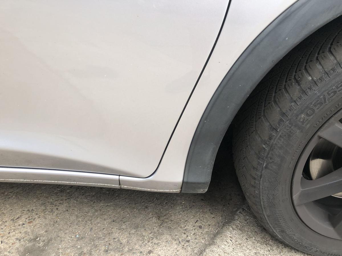 Honda Civic Tourer IX MK9 FK3 Kotflügel vorn rechts Beifahrerseite NH700M silber